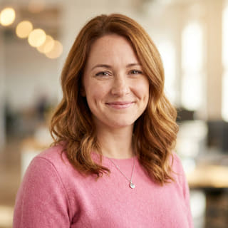 Emily Watson，泓儲安 客戶支援部主管